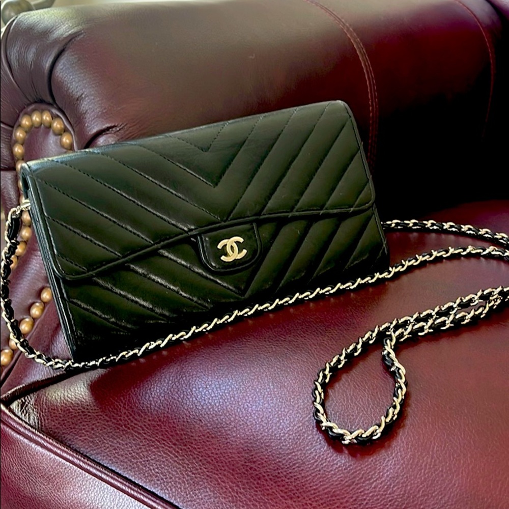 Black Chanel Wallet SHW Chevron Leather
